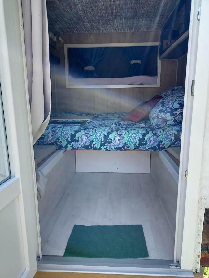Le Pick Up 403 Vintage Hotel Oradour-sur-Glane Bagian luar foto